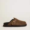 Damen-Sabot «Lucy» aus taubengrauem Wildleder mit goldfarbener Metallschnalle