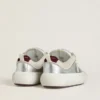 Damen-Schuhe «Space-Star Cube» aus eisgrauem und silbernem Leder mit burgunderroter Fersenlasche