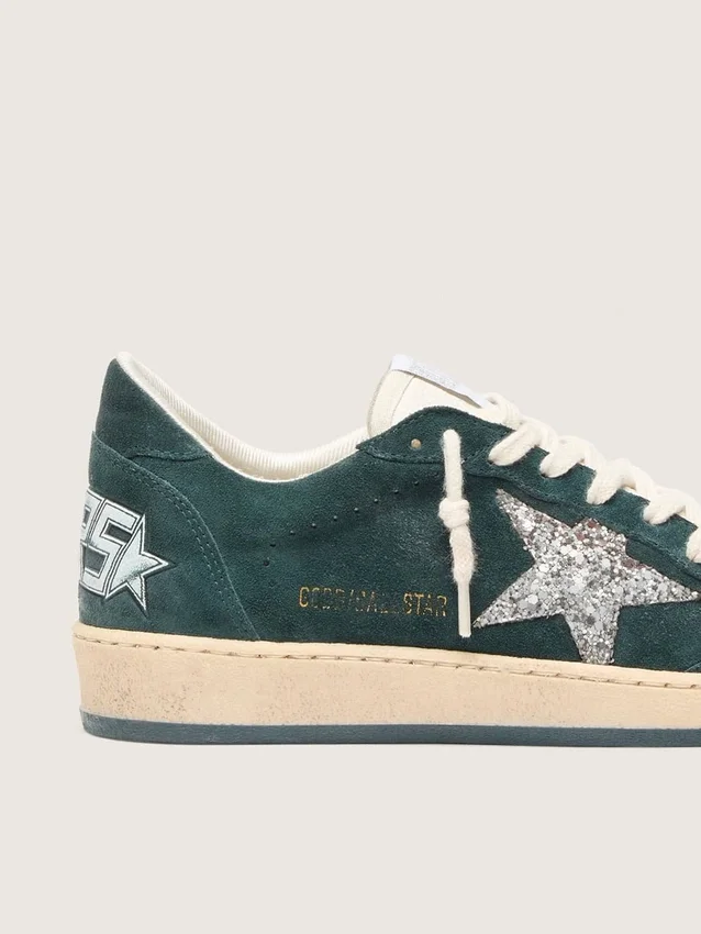 Damen-Sneaker «Ball Star» aus grünem Wildleder mit silbernem Glitzerstern