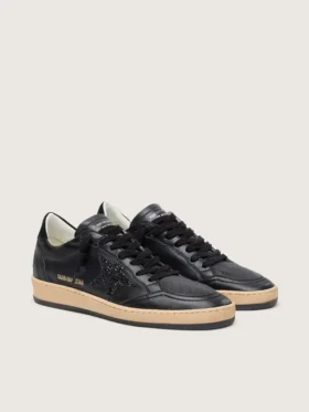 Damen-Sneaker «Ball Star» aus schwarzem Nappa mit schwarzem Glitzerstern und Fersenlasche aus Wildleder