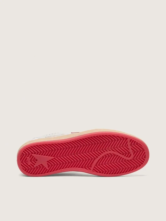 Damen-Sneaker «Ball Star» aus weissem Leder mit rotem Stern und Fersenlasche