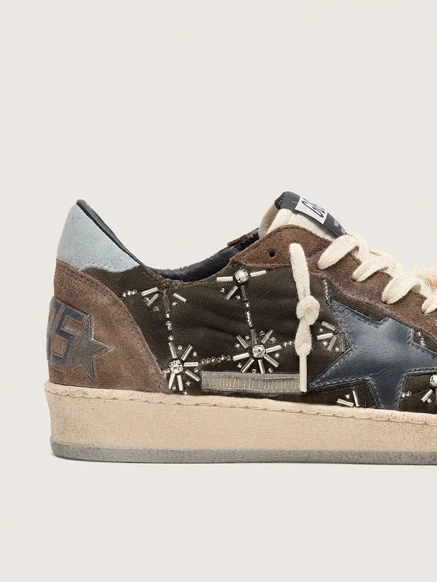 Damen-Sneaker «Ball Star LAB» aus braunem Matelassé-Samt mit Strasssteinen und schwarzem Lederstern