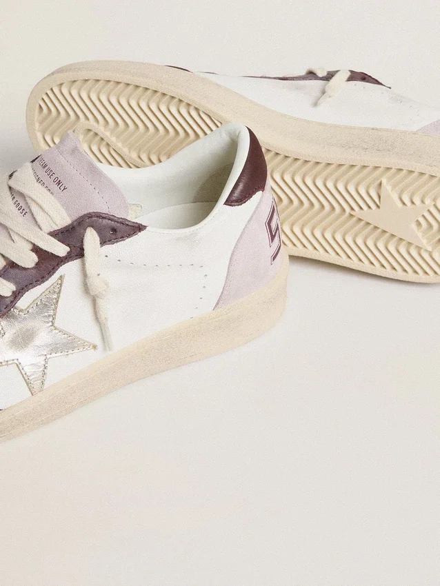 Damen-Sneaker «Ball Star LTD» aus Nappa mit platinfarbenem Lederstern und Fersenlasche aus burgunderrotem Nubukleder