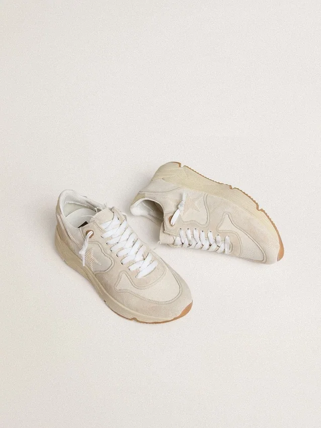 Damen-Sneaker «Running Sole» aus Canvas mit beigem Stern und Fersenlasche aus platinfarbenem Metallic-Leder