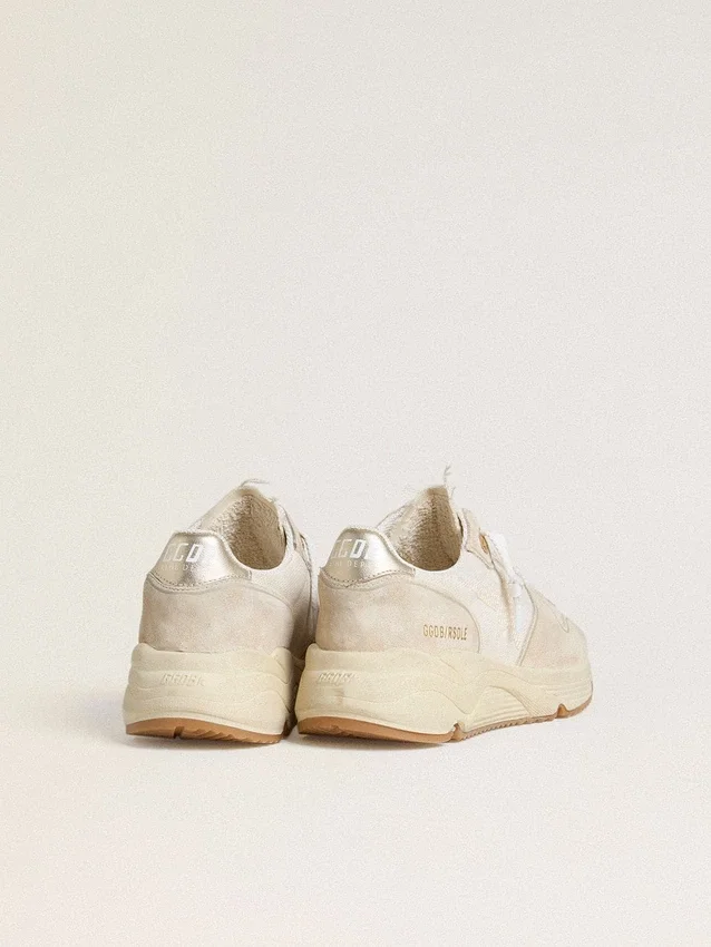 Damen-Sneaker «Running Sole» aus Canvas mit beigem Stern und Fersenlasche aus platinfarbenem Metallic-Leder