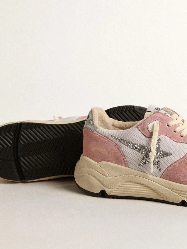 Damen-Sneaker «Running Sole» aus grauem Mesh und Wildleder mit silbernem Glitzerstern