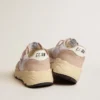 Damen-Sneaker «Running Sole» aus Mesh und Nubuk mit silbermetallischem Lederstern