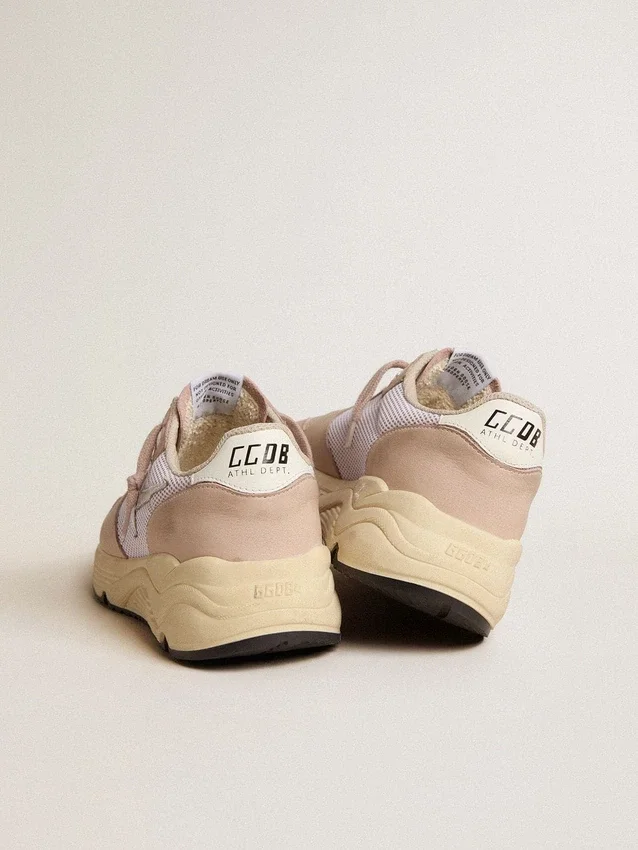 Damen-Sneaker «Running Sole» aus Mesh und Nubuk mit silbermetallischem Lederstern