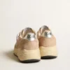 Damen-Sneaker «Running Sole» aus Mesh und Wildleder mit rosa Stern und silberner Fersenlasche