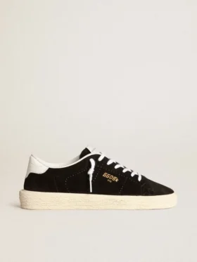 Damen-Tennissneaker aus schwarzem Wildleder mit weisser Lederlasche an der Ferse