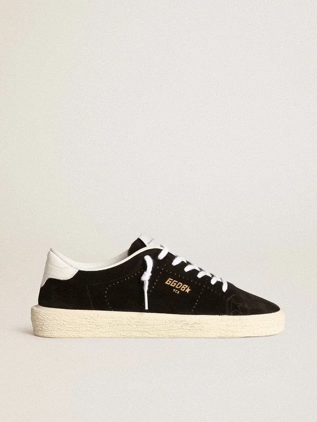 Damen-Tennissneaker aus schwarzem Wildleder mit weisser Lederlasche an der Ferse