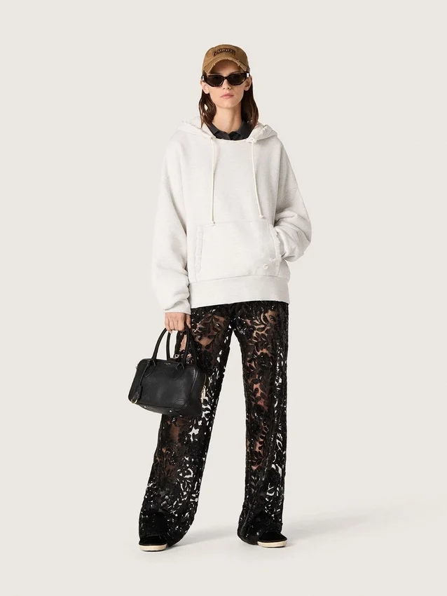 Damen-Tüllhose mit Blumenstickerei aus schwarzen Pailletten