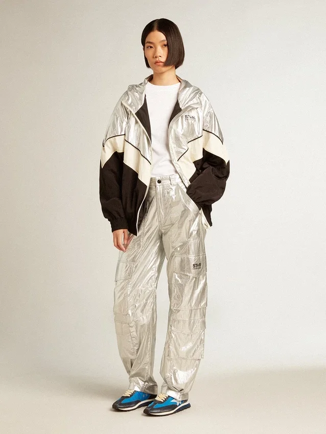 Damen-Windjacke aus silber-schwarzem Funktionsstoff