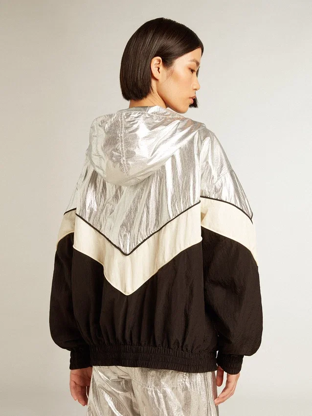 Damen-Windjacke aus silber-schwarzem Funktionsstoff