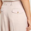 Damenhose aus rosa, tailliertem Wollstoff