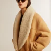 Damenjacke aus Schafsfell mit breitem Shearling-Schalkragen