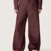 Damenjeans aus burgunderrotem Denim