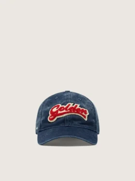 Denimblaue Baseballkappe mit rot-weissem Frottee-«Golden»-Aufnäher
