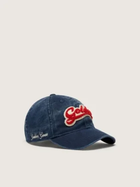 Denimblaue Baseballkappe mit rot-weissem Frottee-«Golden»-Aufnäher