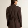 Doppelreihiger Damen-Blazer aus dunkelbrauner Wolle mit feinem Streifenmuster