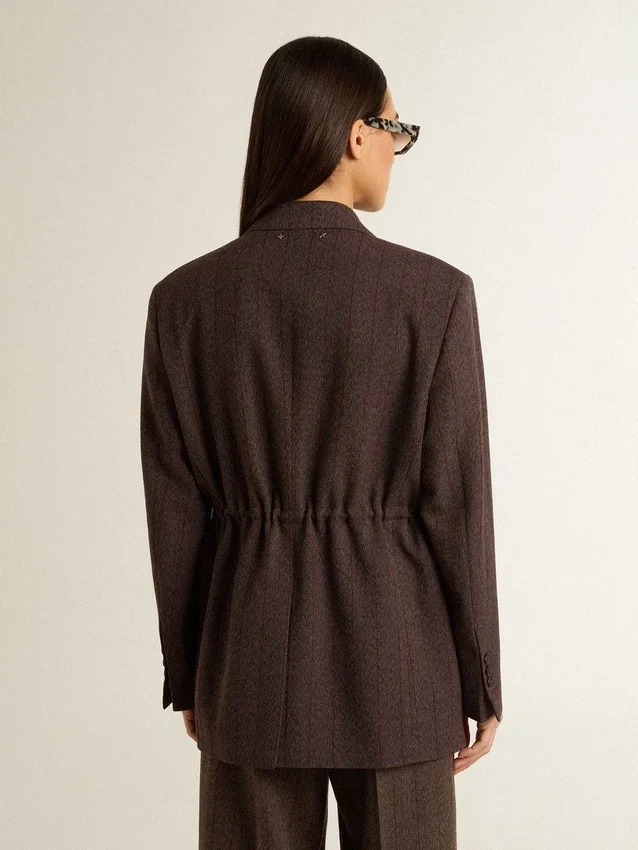 Doppelreihiger Damen-Blazer aus dunkelbrauner Wolle mit feinem Streifenmuster