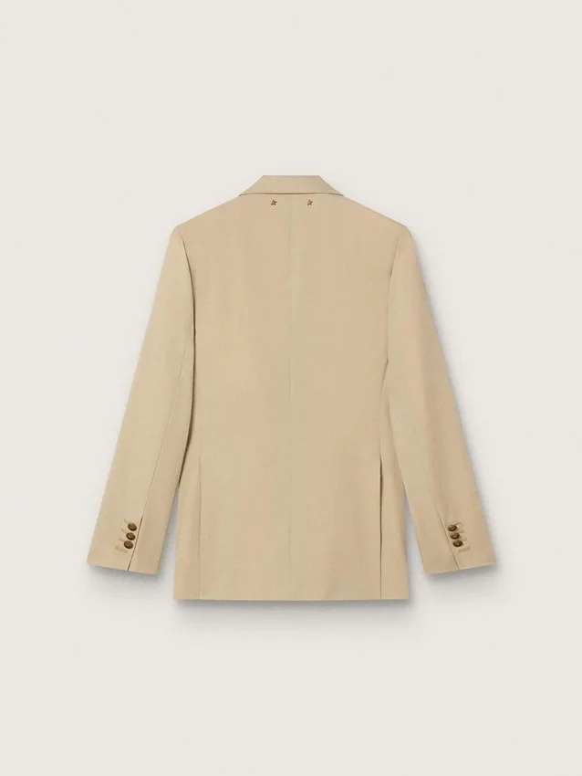 Doppelreihiger Damen-Blazer in Sand mit goldenen Wappenknöpfen
