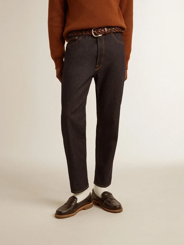 Dunkelblaue Herrenjeans aus One-Wash-Denim