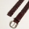 Dunkelbrauner, geflochtener Herrengürtel aus Leder