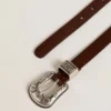 Dunkelbrauner Ledergürtel für Damen mit verzierter silberner Schnalle
