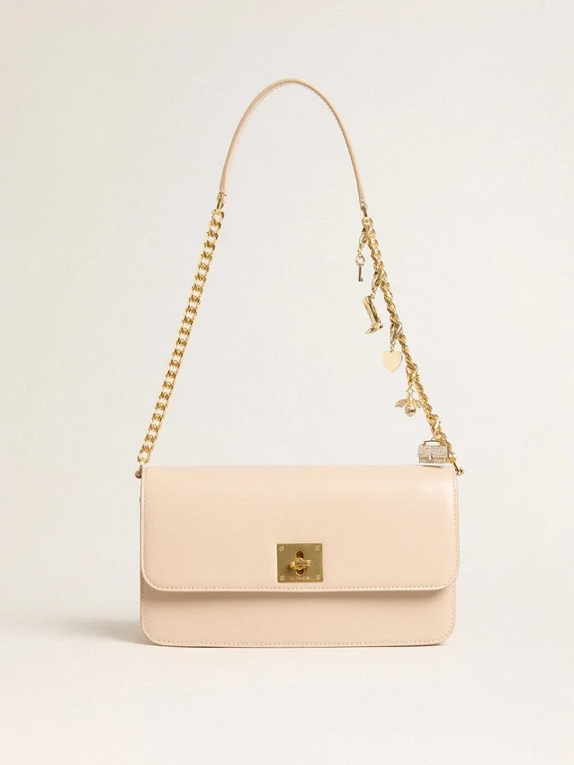 Gioia-Tasche aus hellrosa genarbtem Leder mit goldenen Details