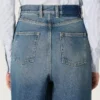 Goldene Boyfriend-Jeans für Damen aus hellblauem, stonewashed Denim