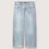 Goldene Jungenjeans aus hellblauem Denim mit gesticktem Logo