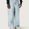 Goldene Jungenjeans aus hellblauem Denim mit gesticktem Logo