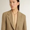 Halskette mit antik-goldfarbenen Ketten mit Perlen