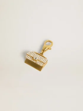 Handtaschenförmiger Anhänger aus goldfarbenem Messing mit Kristallen