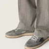 Herren-Ball Star LTD in grauem Denim mit schwarzem Lederstern