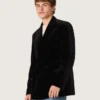 Herren-Blazer aus schwarzem Samt mit schwarzen Satinrevers