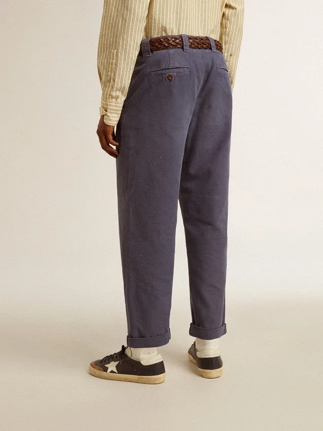 Herren-Chinos in Blau mit Used-Look