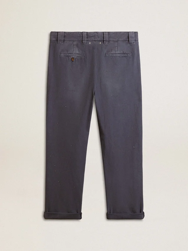 Herren-Chinos in Blau mit Used-Look