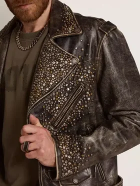Herren-Leder-Bikerjacke mit gehämmerten Nieten und Klebeband