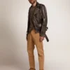 Herren-Leder-Bikerjacke mit gehämmerten Nieten und Klebeband