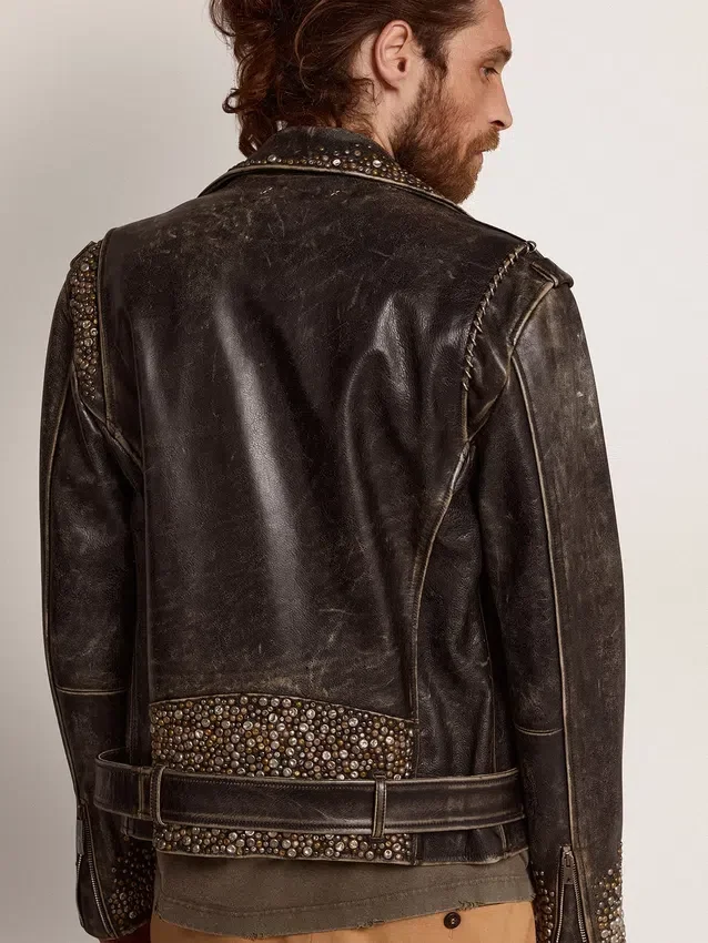 Herren-Leder-Bikerjacke mit gehämmerten Nieten und Klebeband