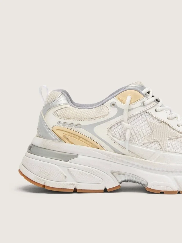 Herren-Lightstar aus weissem Leder und Mesh mit abgenutzt-weissem Stern