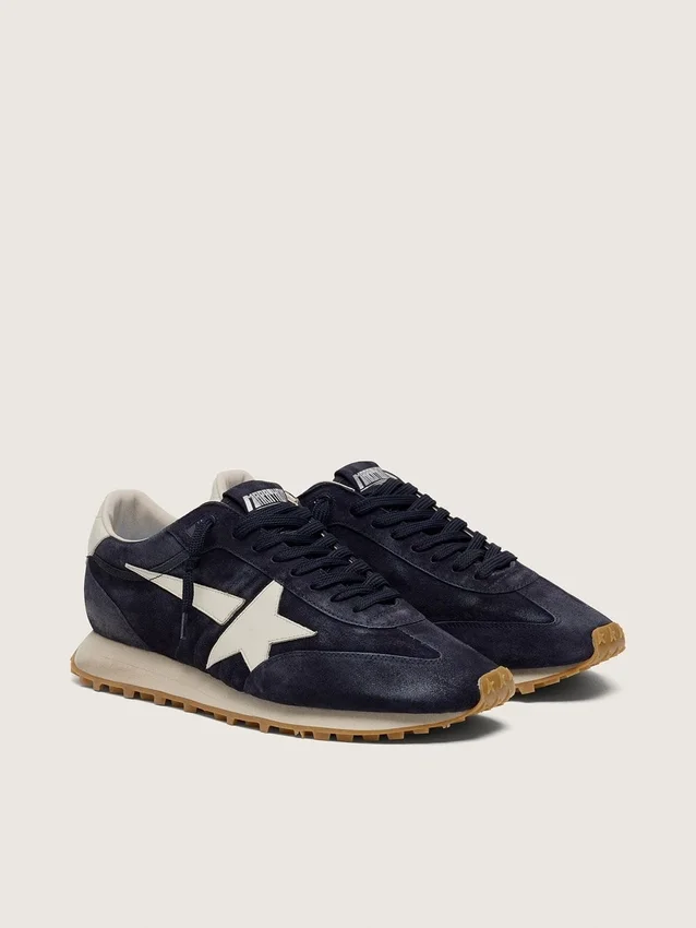 Damen-Marathon aus marineblauem Wildleder mit Lederstern und Fersenlasche