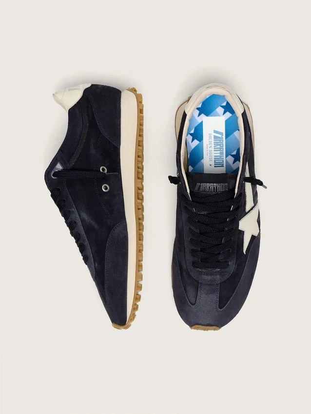 Damen-Marathon aus marineblauem Wildleder mit Lederstern und Fersenlasche