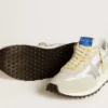 Herren-Marathon mit weissem Nylon-Obermaterial und silbernem Stern