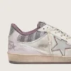 Herren-Modell «Ball Star LAB» aus weissem Nylon und Ponyfell mit silbernem Stern und lila Einsätzen