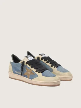 Herren-Modell «Ball Star LTD» aus denimblauem Wildleder mit metallisch-goldenem Lederstern