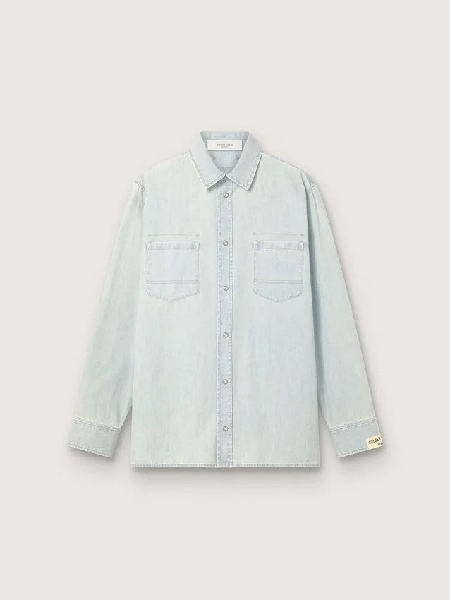 Herren-Overshirt aus hellblauem Denim