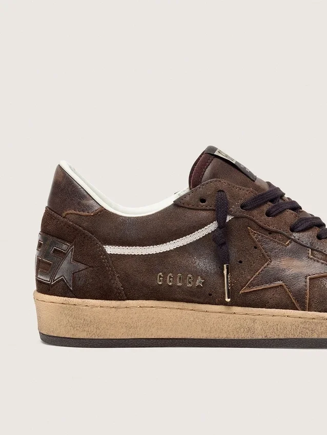 Herren-Sneaker «Ball Star» aus braunem Wildleder mit braunem Lederstern und Fersenlasche
